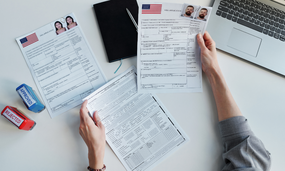 How to Get a Work Visa in the Philippines in 2025 (Without Setting Up a Local Entity) 1 SOCMED POST OPTION 3 2 1