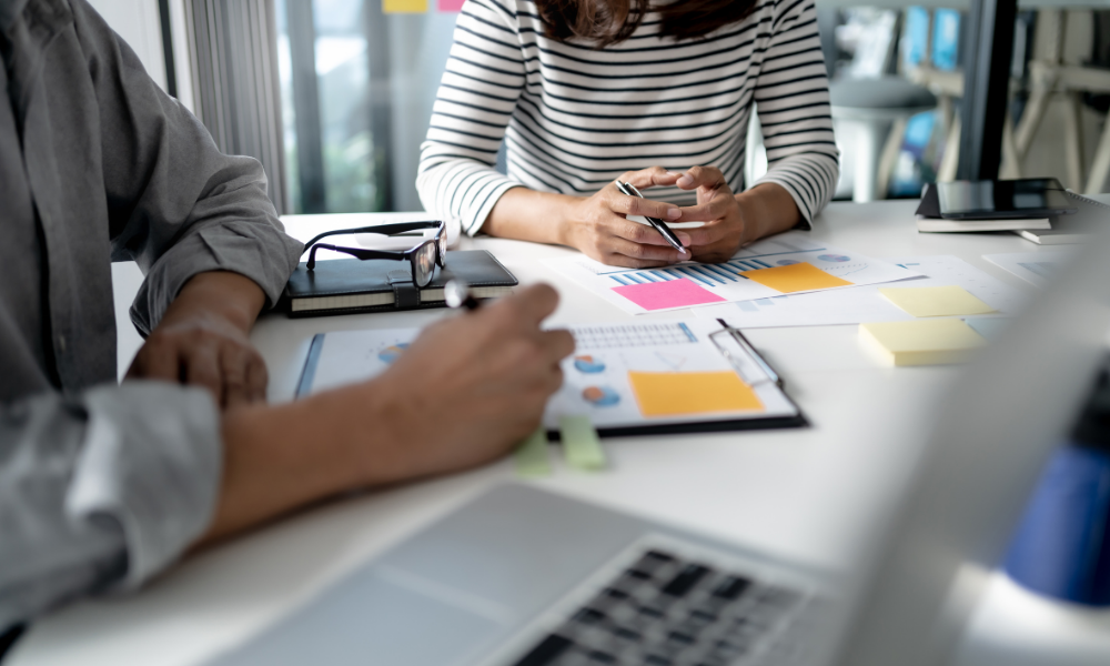 8 Remote Team Building Activities That Don’t Suck (and Actually Bring People Together) 8 SOCMED POST OPTION 3 9