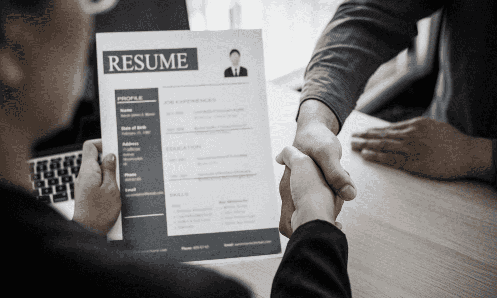 The Costly Mistake of Hiring Overseas Without an Employer of Record 2 International Hiring